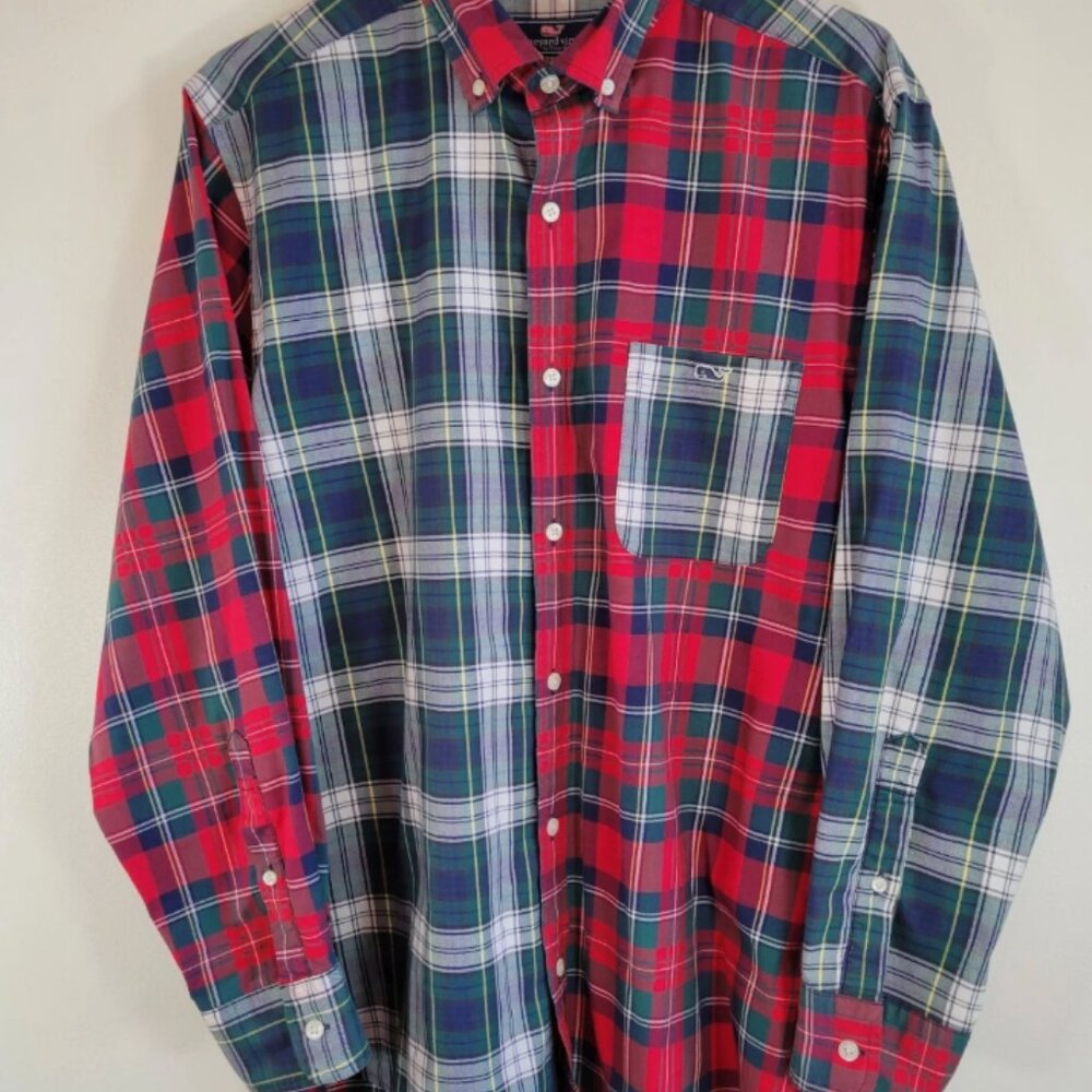 Vineyard Vines Red and Green Casual Button Down Shirt